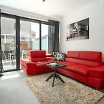 Casa Cadoc By Briskva Villa *