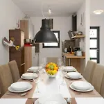 Casa Cadoc By Briskva Villa *