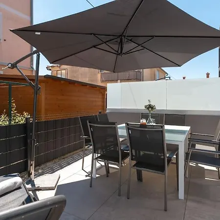 Villa Casa Cadoc By Briskva *