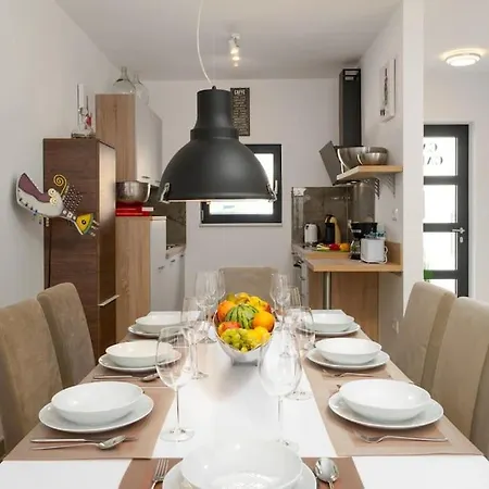 Casa Cadoc By Briskva Villa *