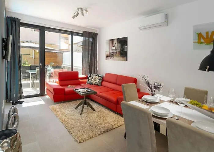 Casa Cadoc By Briskva Funtana