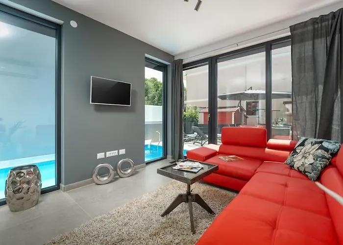 Casa Cadoc By Briskva Villa *