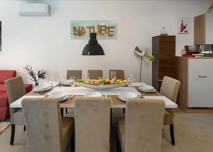 Casa Cadoc By Briskva Villa Funtana